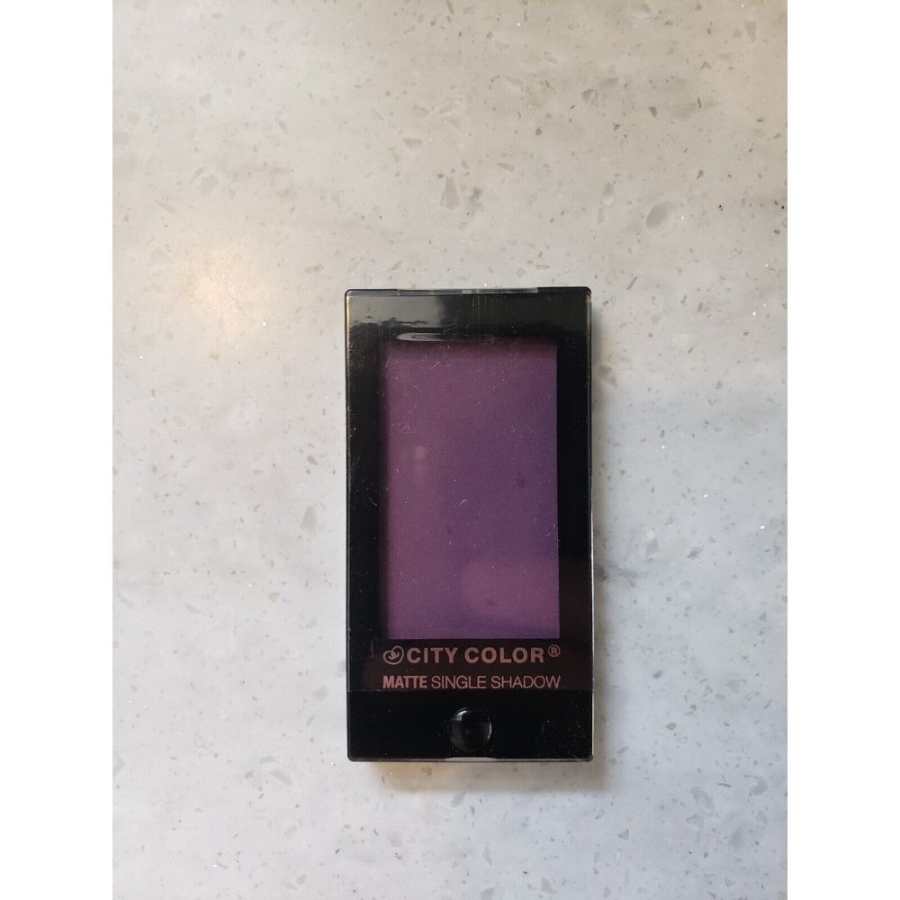 City Color Matte Single Eyeshadow Blendable Long Lasting Aubergine 0.085 Oz New